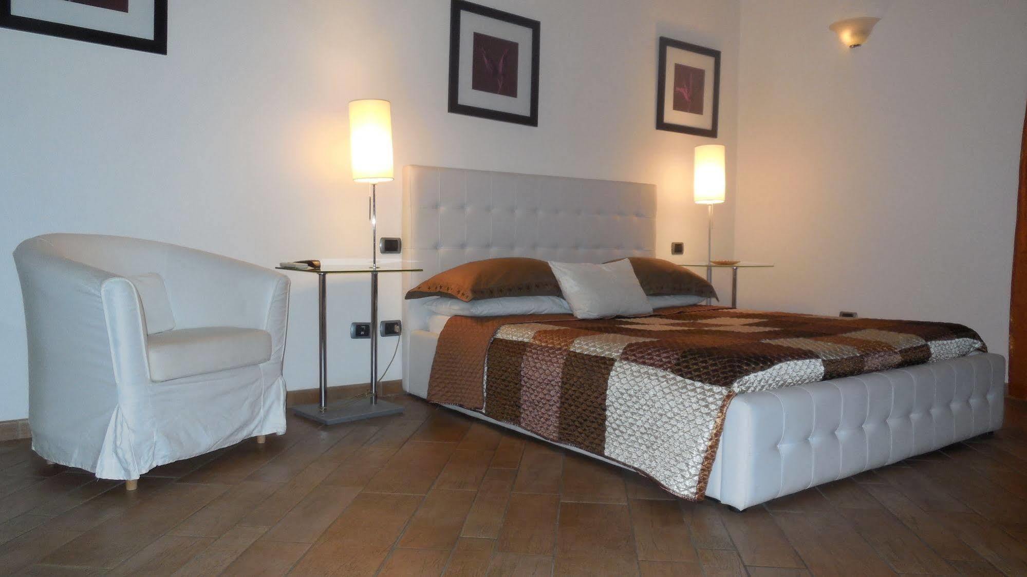 Tridente Rooms Rome Bagian luar foto