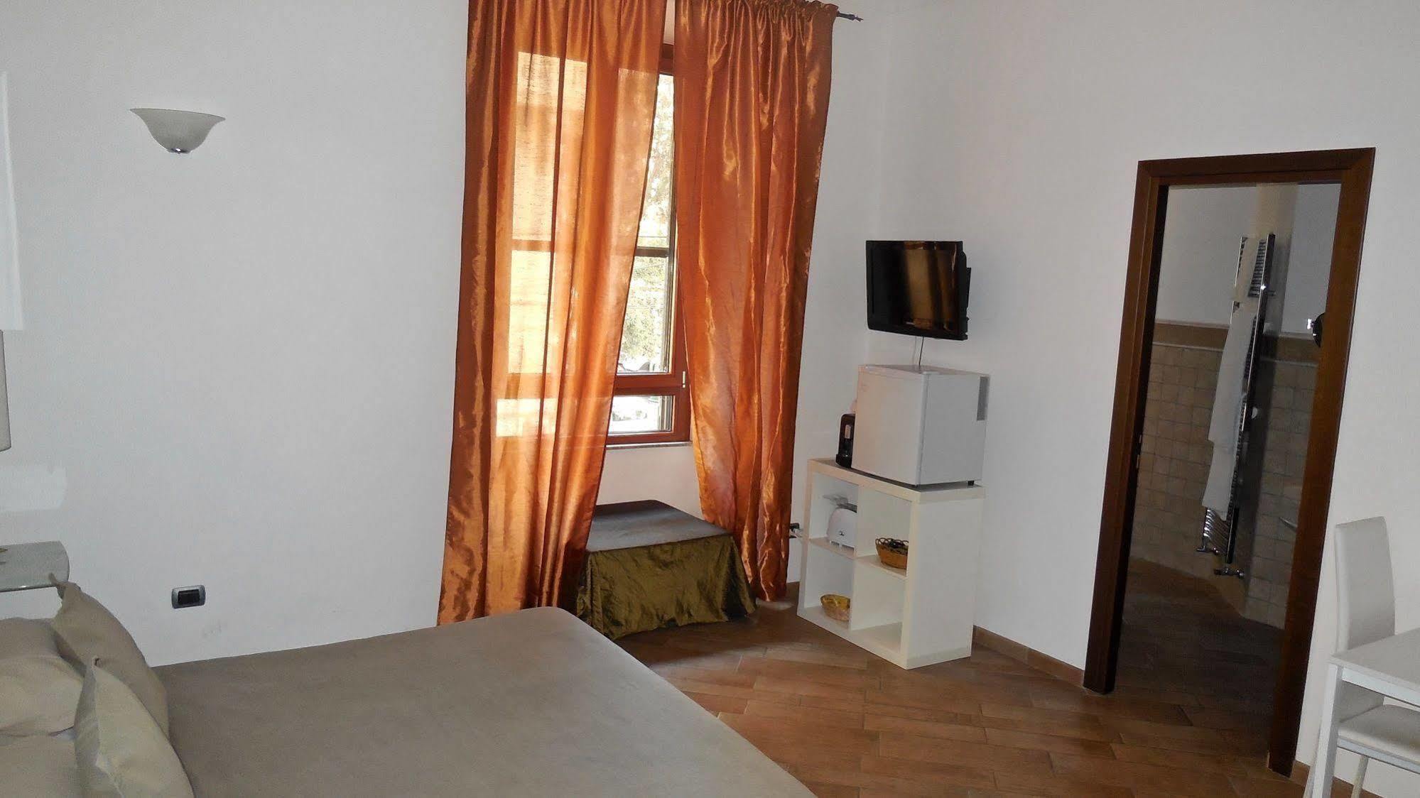 Tridente Rooms Rome Bagian luar foto
