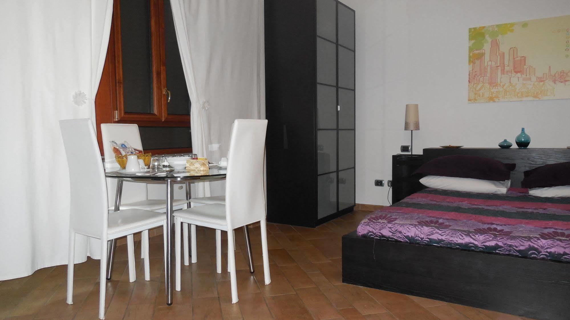 Tridente Rooms Rome Bagian luar foto